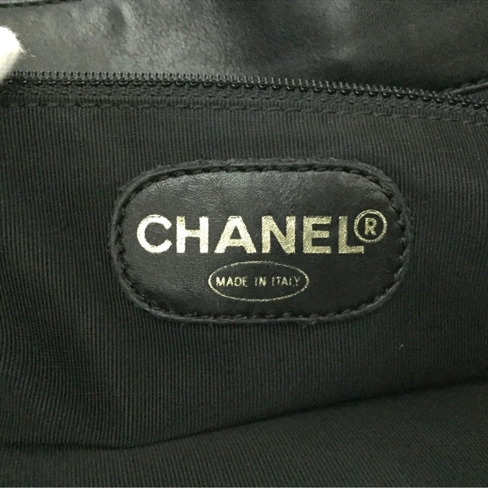 CHANEL CC Black Lambskin Leather Shoulder Shopper Bag Tote with top Zipper - Picture 13 of 13